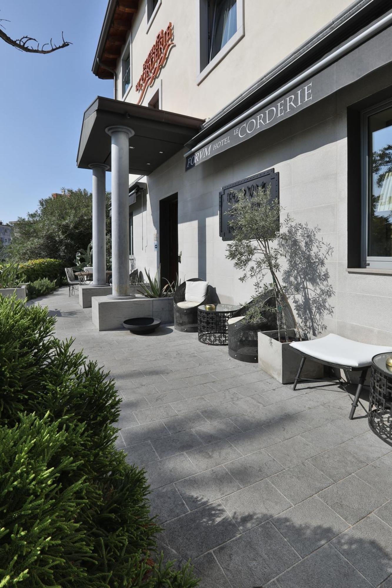 Hotel Le Corderie Триест Экстерьер фото